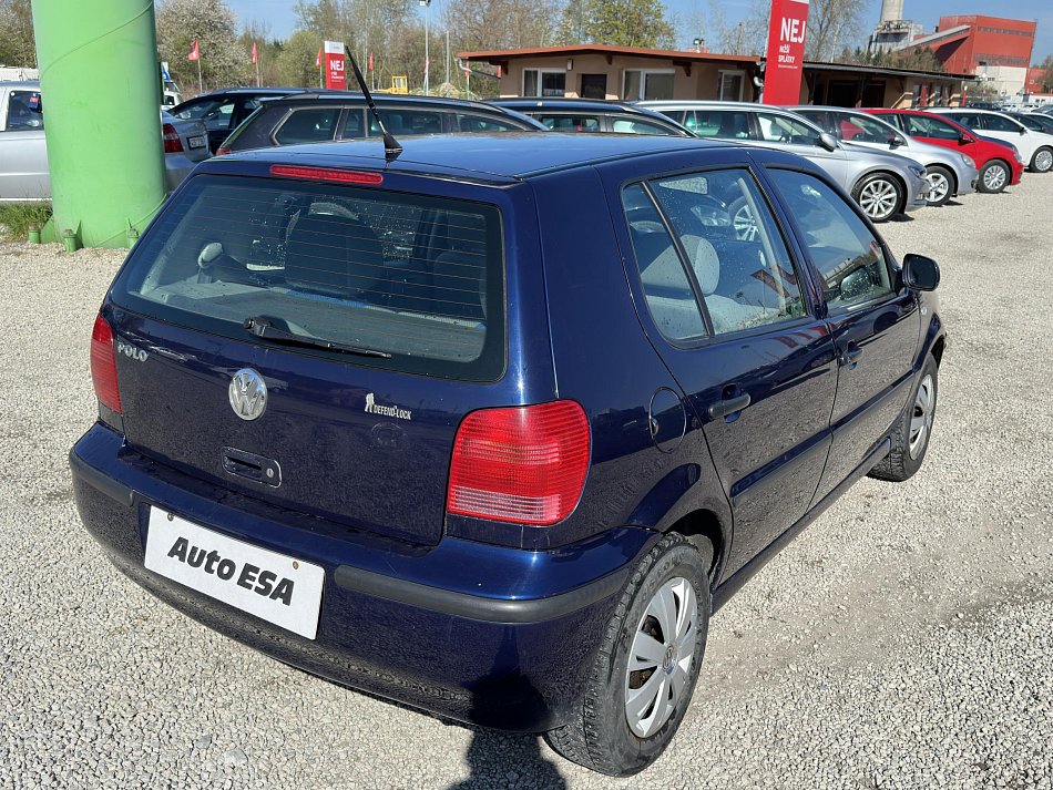 Volkswagen Polo 1.0 i 