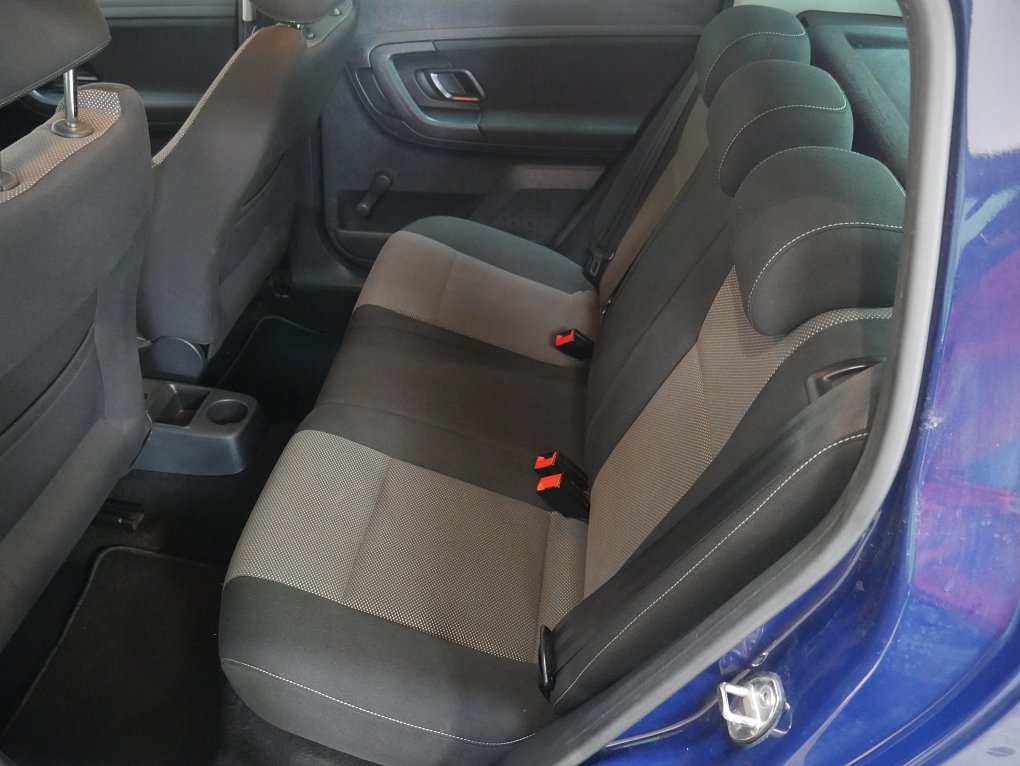 Škoda Fabia II 1.6i Ambiente
