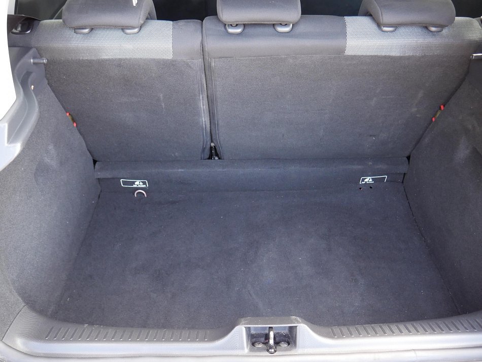 Renault Clio 1.2 16V 