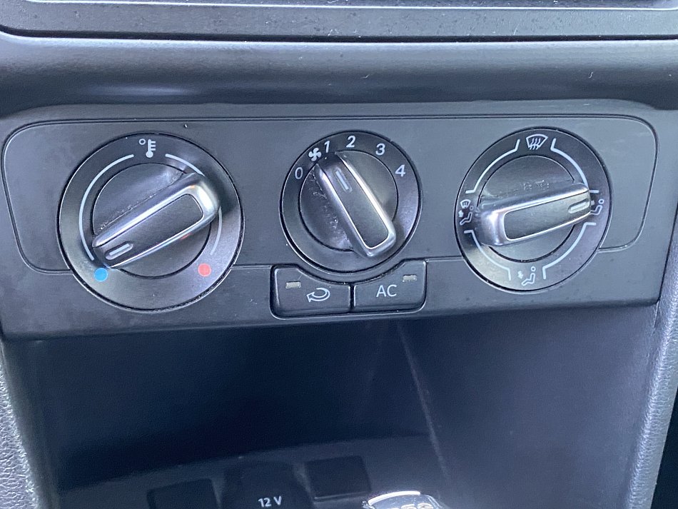 Volkswagen Polo 1.4 MPi 