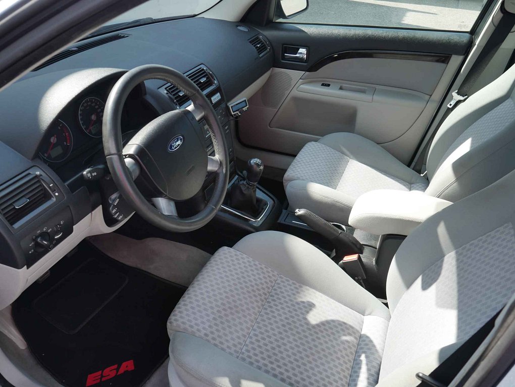 Ford Mondeo 2.0i 