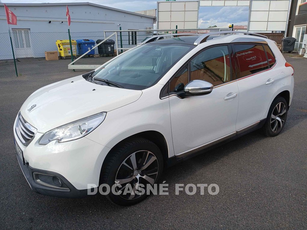 Peugeot 2008 1.2 pt 