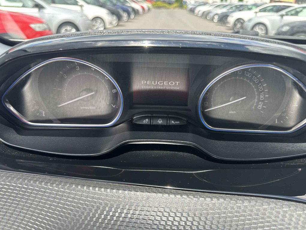 Peugeot 2008 1.2PT 