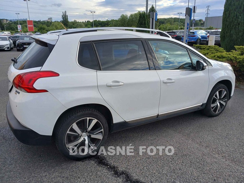 Peugeot 2008 1.2 pt 
