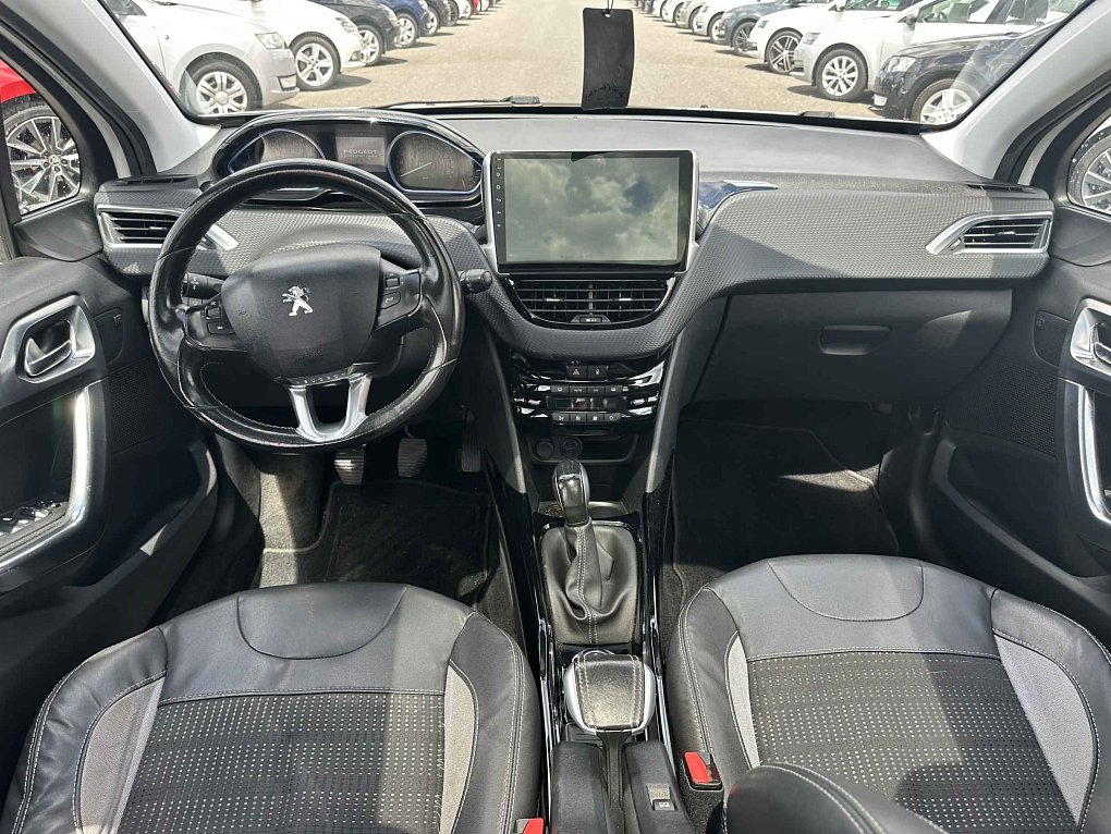Peugeot 2008 1.2PT 