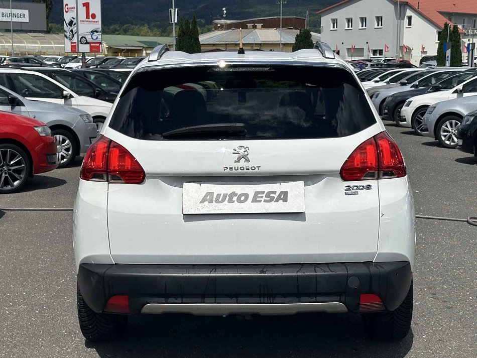 Peugeot 2008 1.2PT 