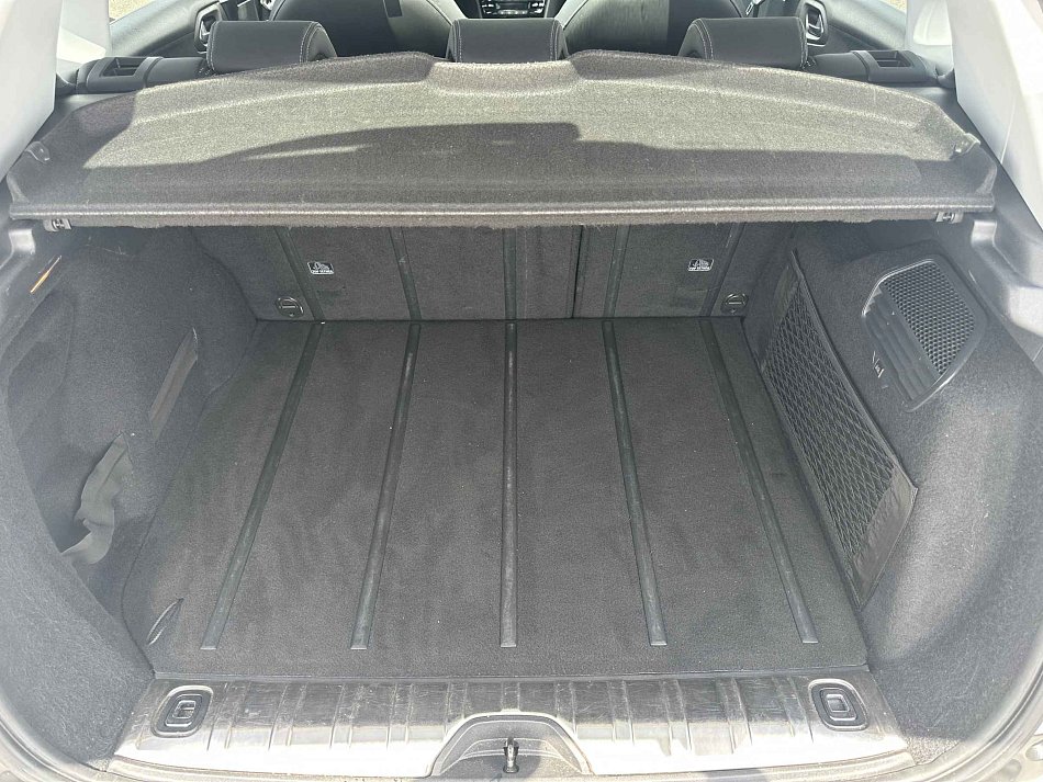 Peugeot 2008 1.2PT 