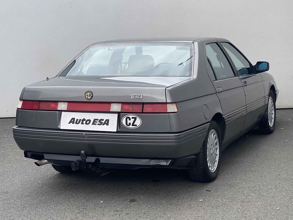 Alfa Romeo 164 3.0 V6 