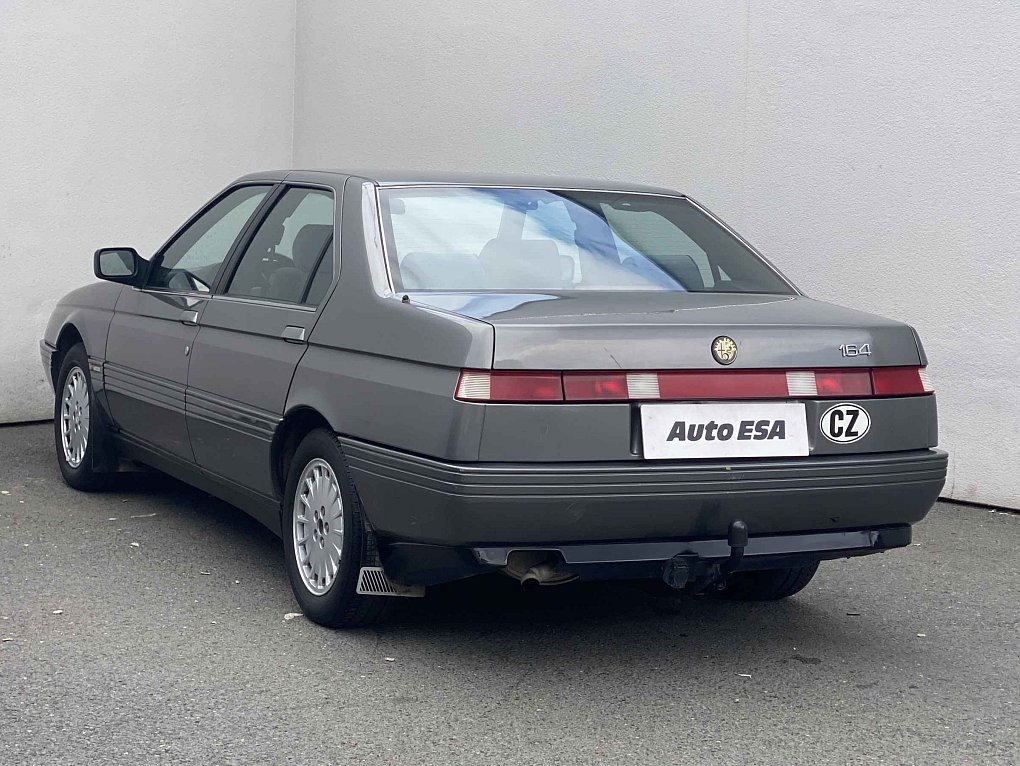 Alfa Romeo 164 3.0 V6 