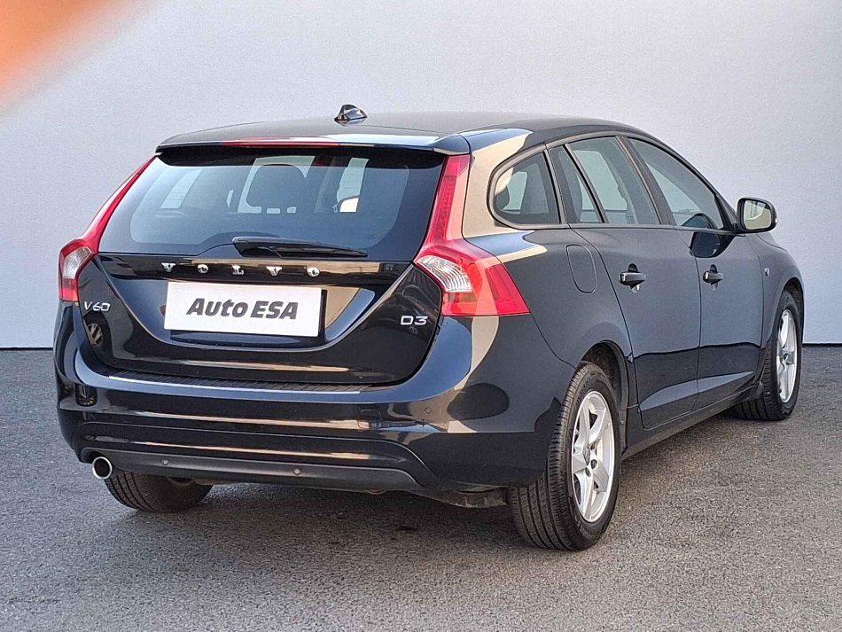 Volvo V60 2.0 D3 