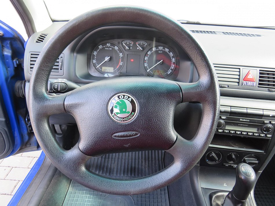 Škoda Octavia 1.6i Tour