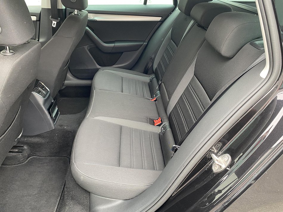 Škoda Octavia III 1.6 TDi Ambition