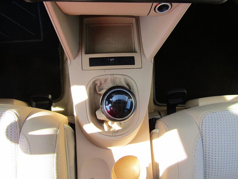 Volkswagen Touran 1.6FSi 