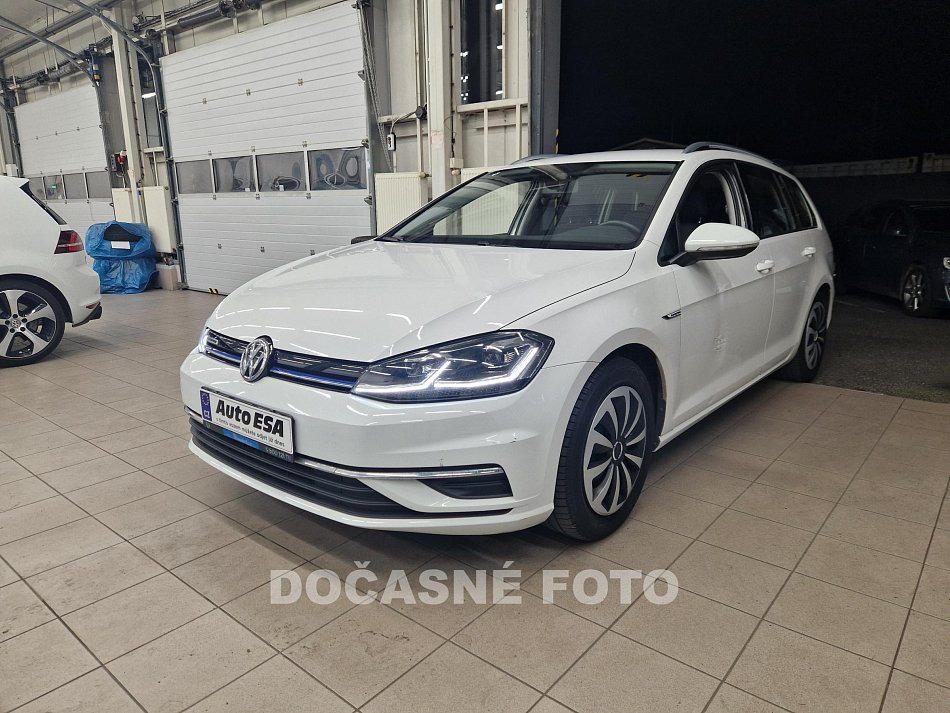 Volkswagen Golf 1.5 TSI 