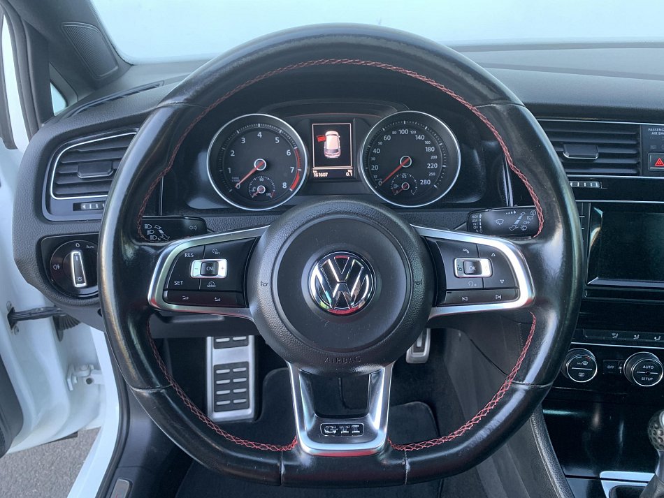 Volkswagen Golf 2.0 TSi GTi