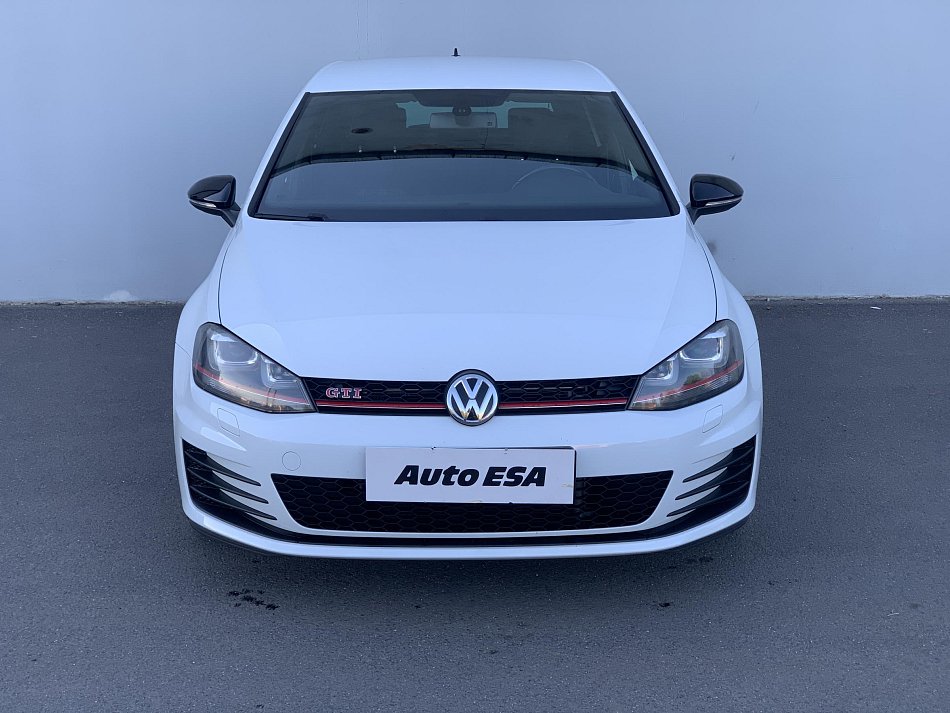 Volkswagen Golf 2.0 TSi GTi