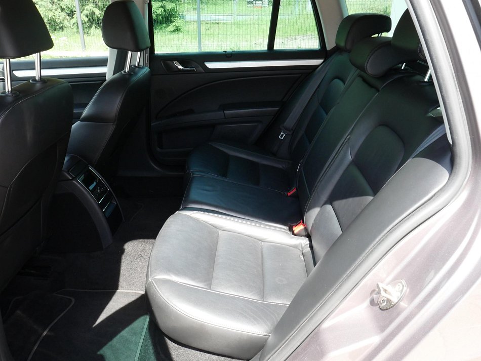Škoda Superb II 2.0 TDi Elegance