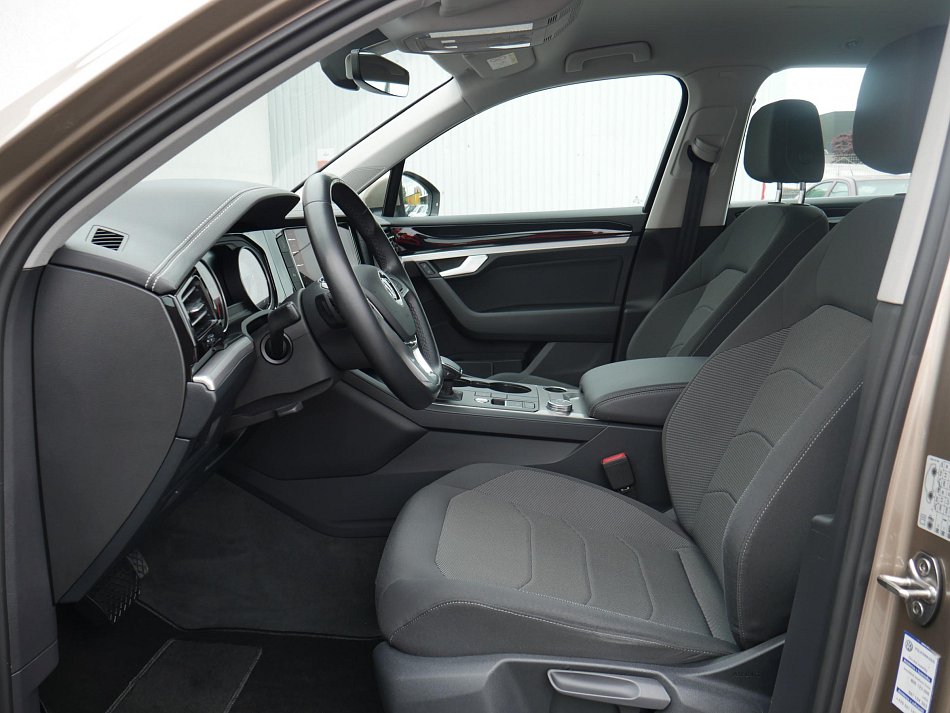 Volkswagen Touareg 3.0 TDi  4x4