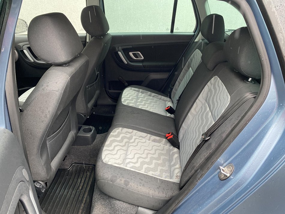 Škoda Fabia II 1.4i 16V Ambiente