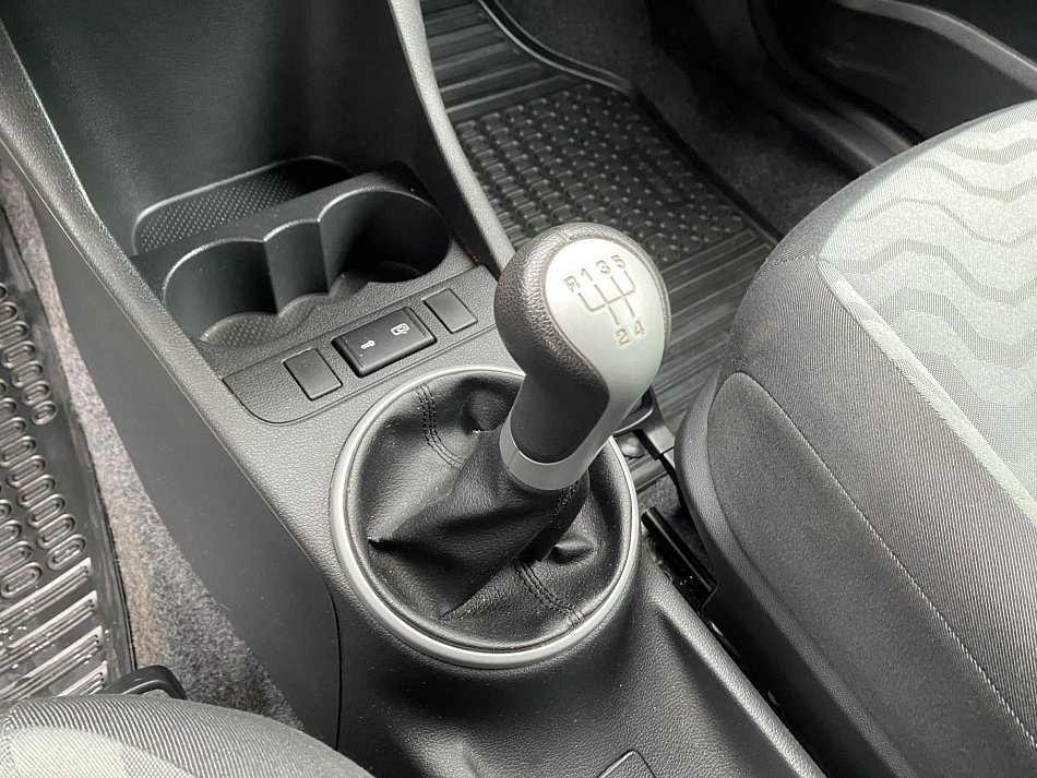 Škoda Fabia II 1.4i 16V Ambiente