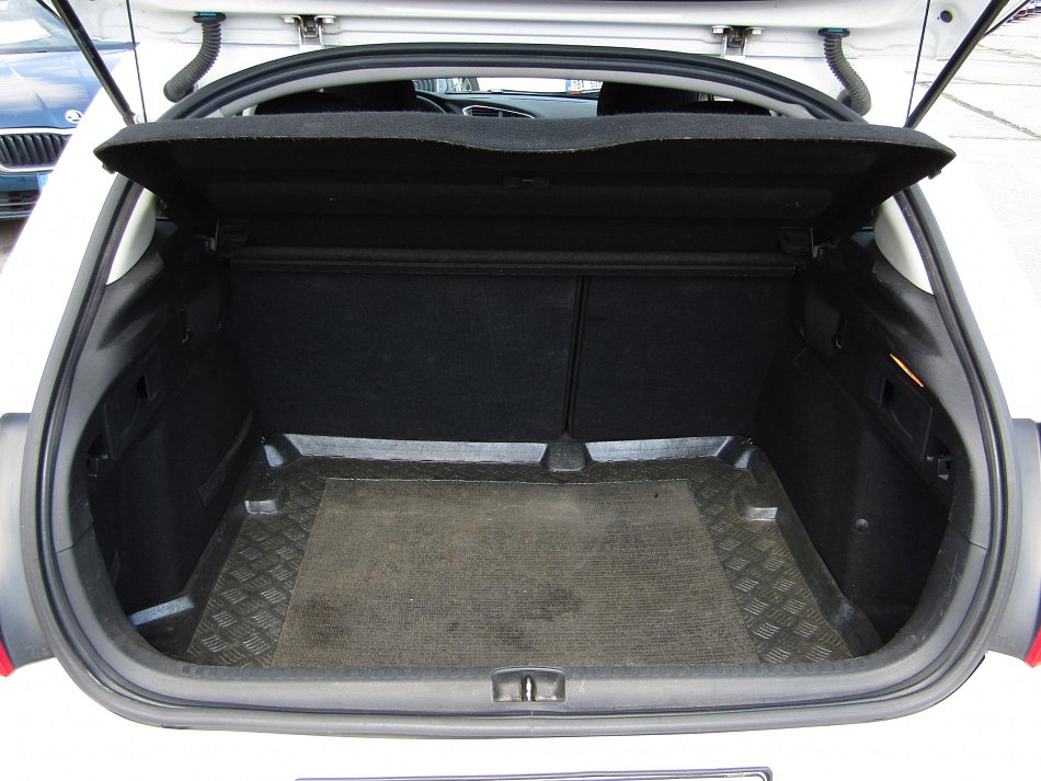 Citroën C4 1.4 VTi 