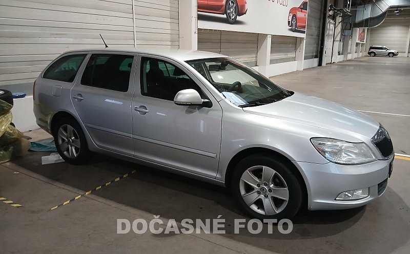 Škoda Octavia II 1.6 TDi Elegance