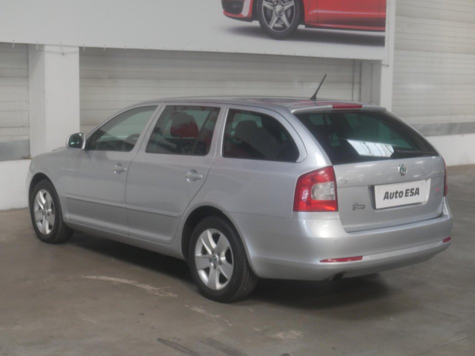 Škoda Octavia II 1.6 TDi Elegance