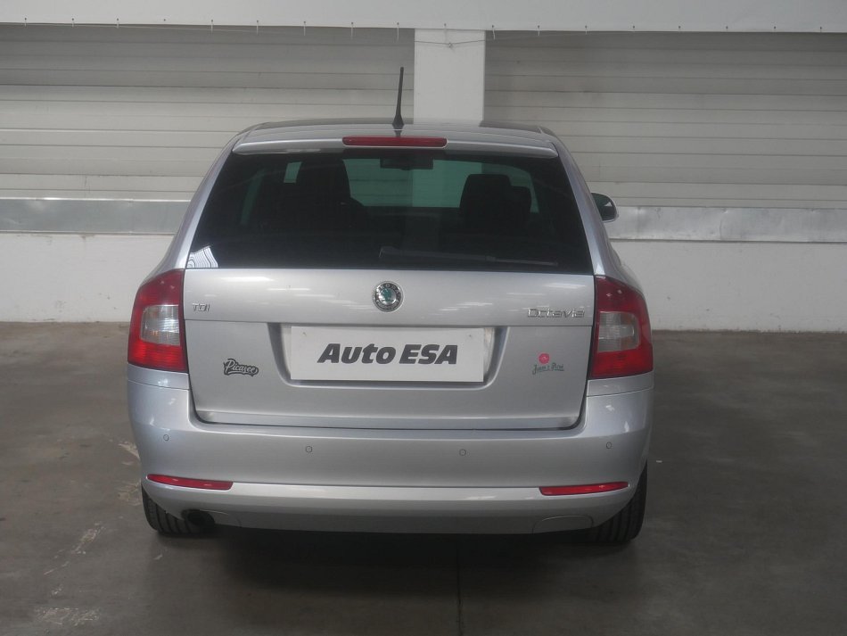 Škoda Octavia II 1.6 TDi Elegance
