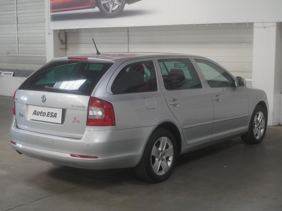 Škoda Octavia II 1.6 TDi Elegance