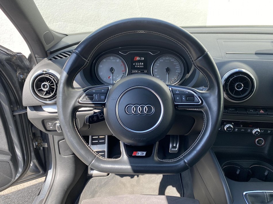 Audi S3 2.0 TFSi 