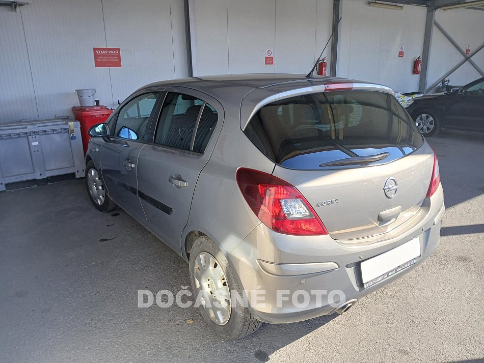 Opel Corsa 1.2i 