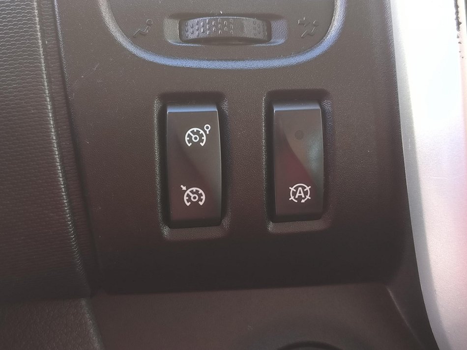 Opel Vivaro 1.6CDTi  L2 6míst