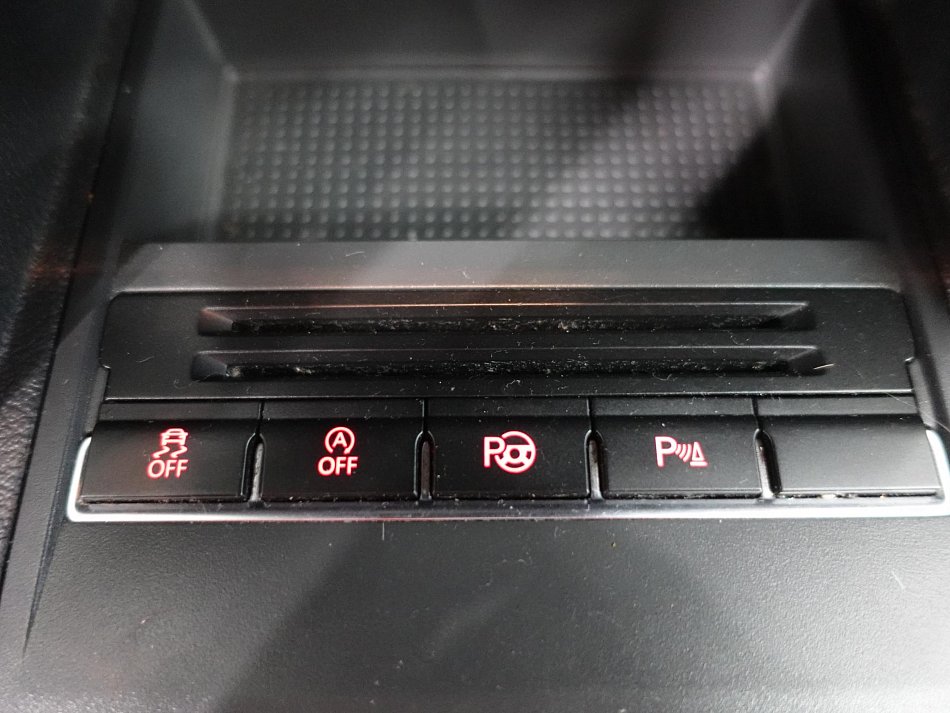 Volkswagen Touran 2.0TDi 