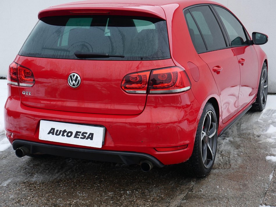 Volkswagen Golf 2.0TSi GTi