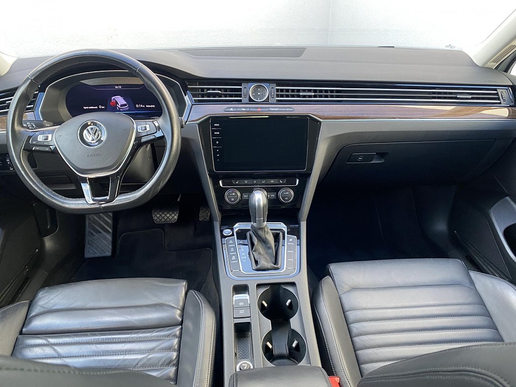 Volkswagen Passat 2.0 TDi Highline