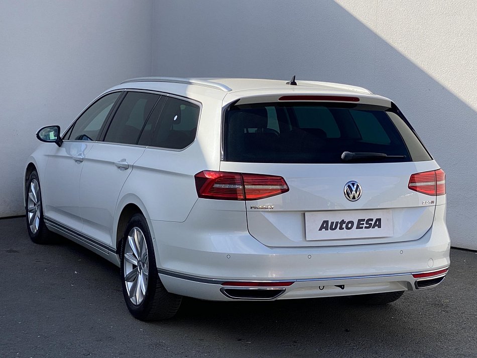 Volkswagen Passat 2.0 TDi Highline