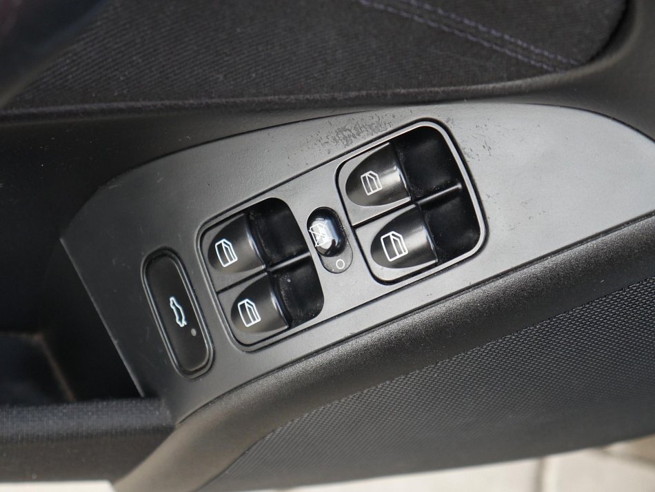 Mercedes-Benz Třída C 2.2 CDi  C220