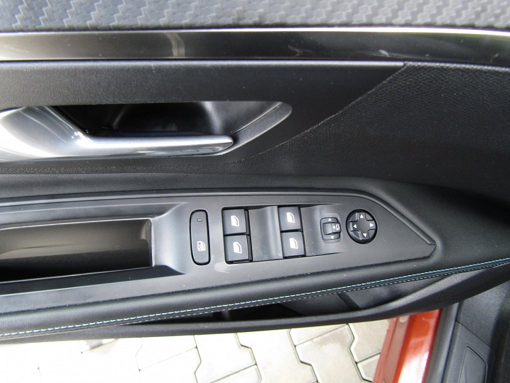 Peugeot 5008 1.2 PT Allure