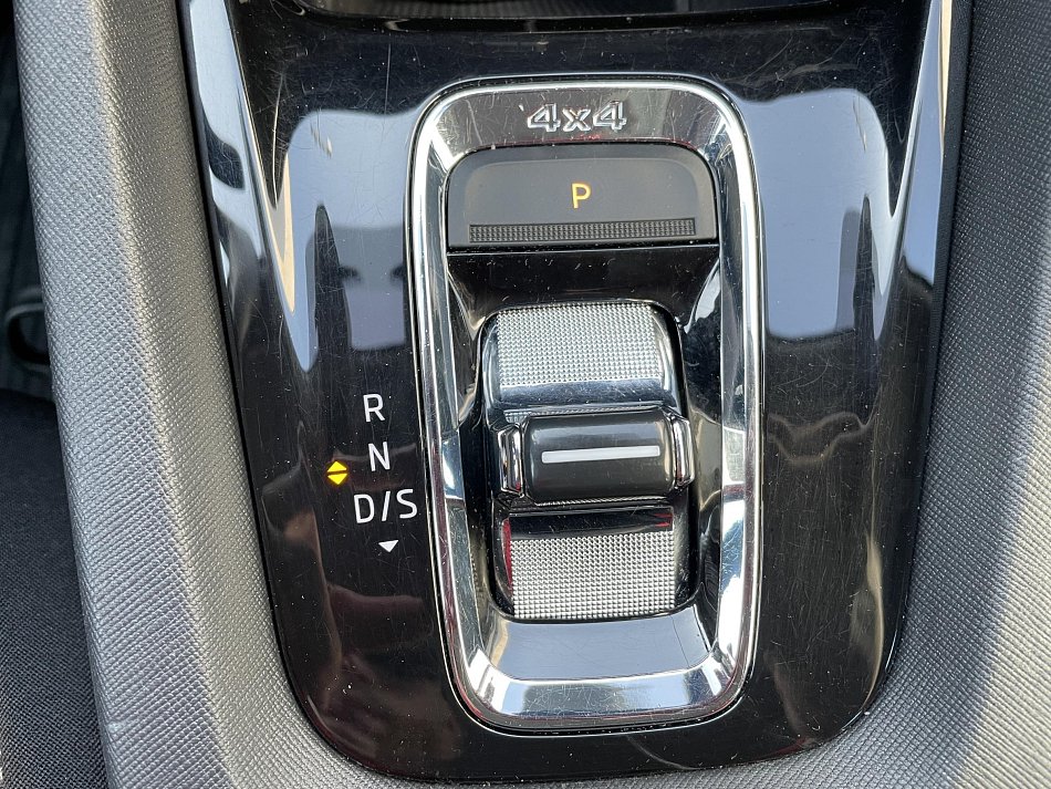 Škoda Octavia IV 2.0 TDi Scout 4x4