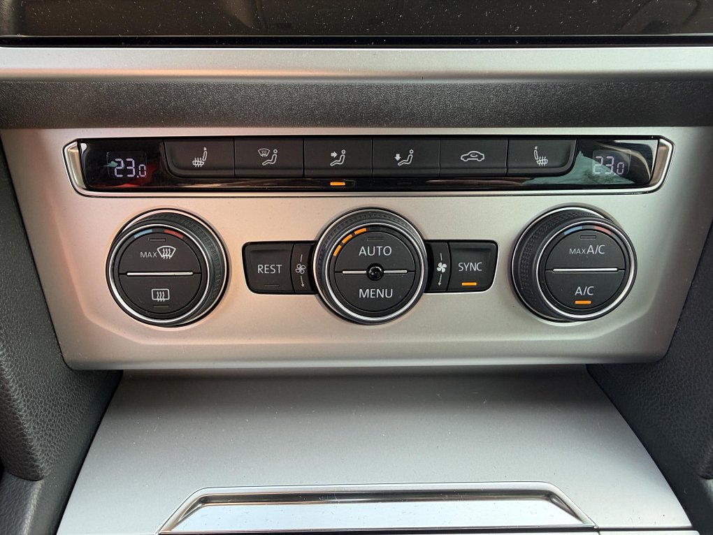 Volkswagen Passat 2.0TDi 