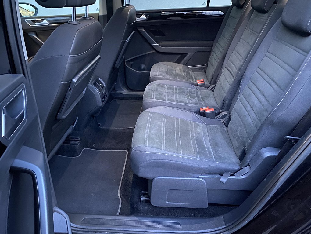 Volkswagen Touran 1.6TDi  7 míst