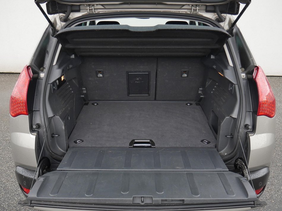 Peugeot 3008 2.0 HDi Premium