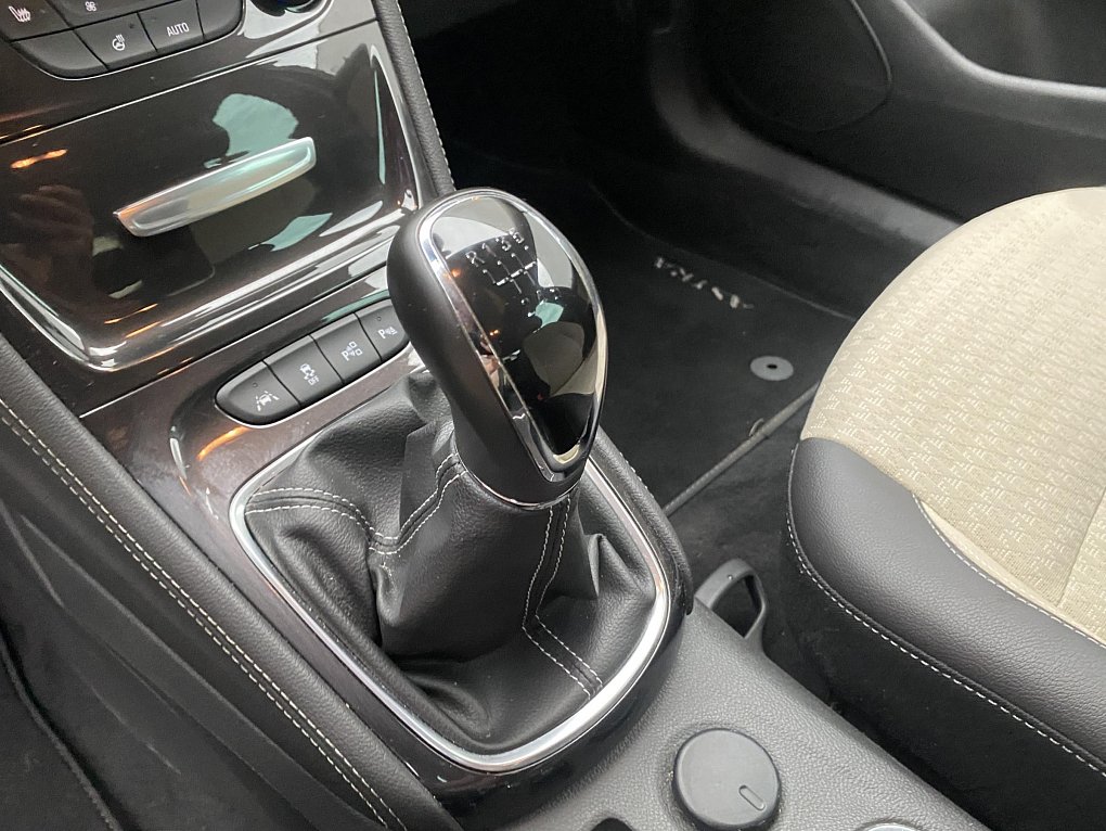 Opel Astra 1.4T 