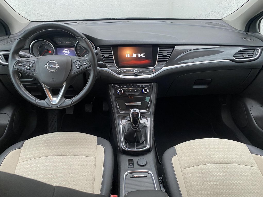 Opel Astra 1.4T 