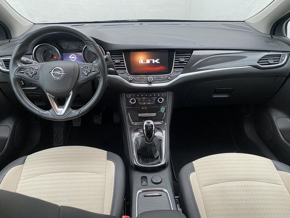 Opel Astra 1.4T 