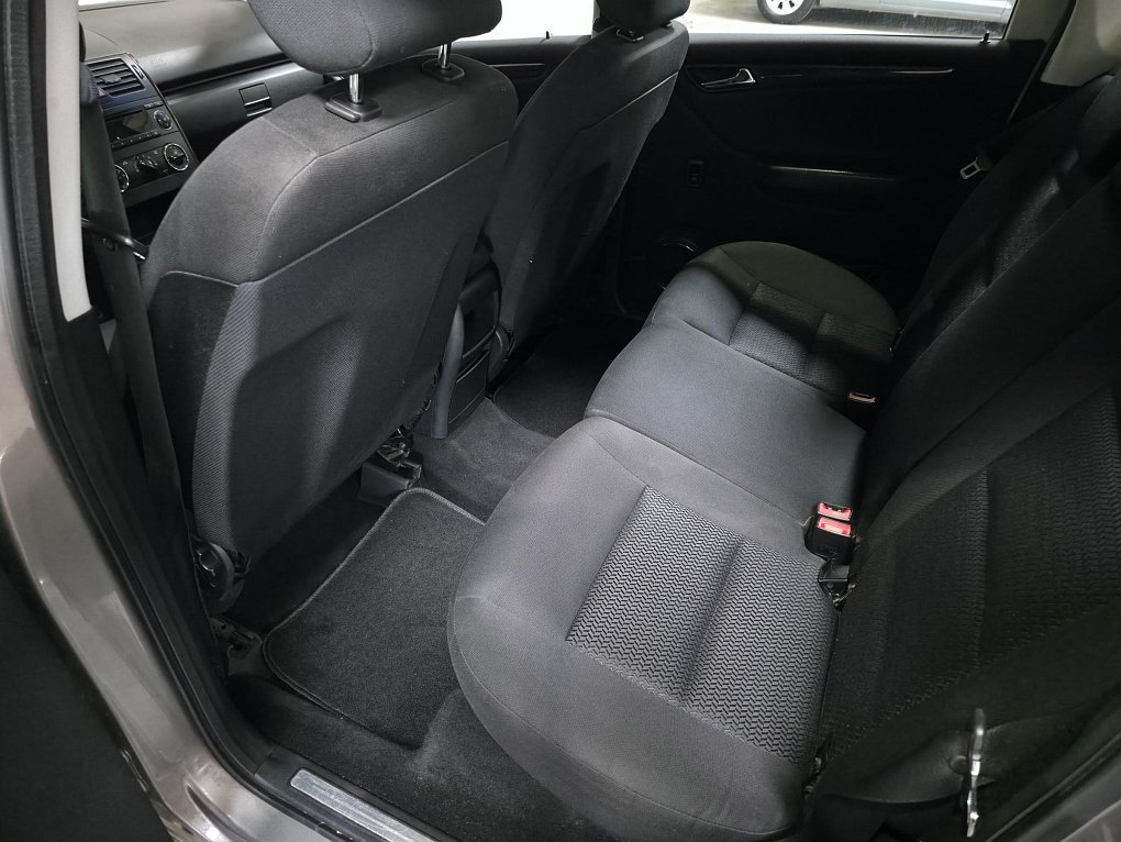 Mercedes-Benz Třída A 1.7i 