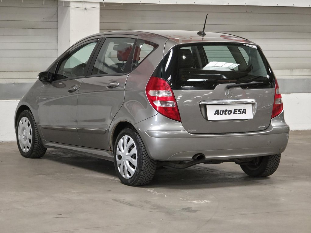 Mercedes-Benz Třída A 1.7i 