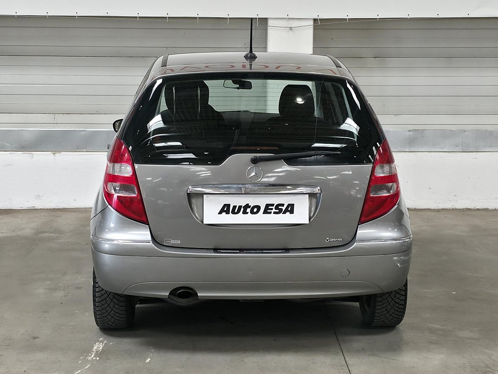 Mercedes-Benz Třída A 1.7i 