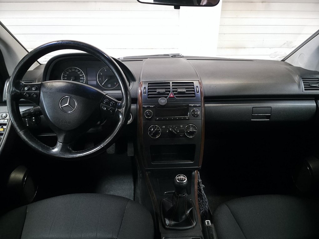 Mercedes-Benz Třída A 1.7i 