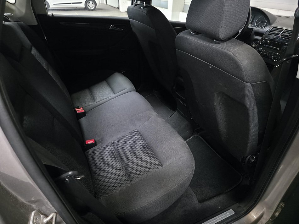 Mercedes-Benz Třída A 1.7i 